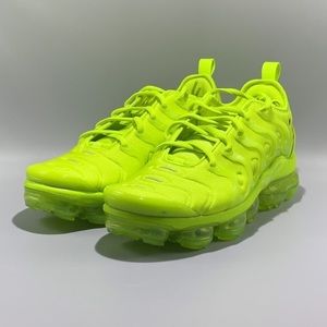 WMNS Nike Air Vapormax Plus size 9.5